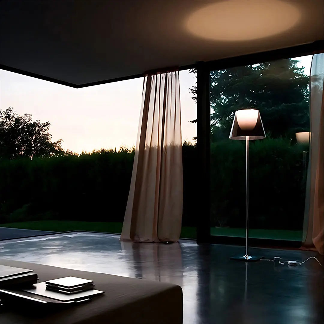 Sleek Contemporary Nordic Floor Lamp - Simple Standing Lamp for Reading Luxe