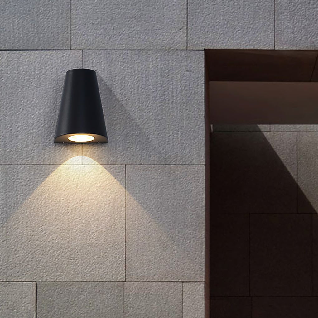 Minimalist Outdoor Up/Down Wall Sconce — Aluminum & Glass, 3W LED, IP54 Weatherproof, Black