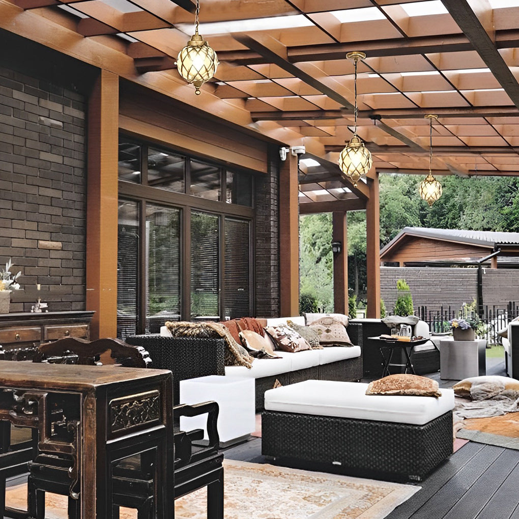 Globe Outdoor Hanging Pendant — Aluminum and Glass, E27, IP54, Black or Antique Copper