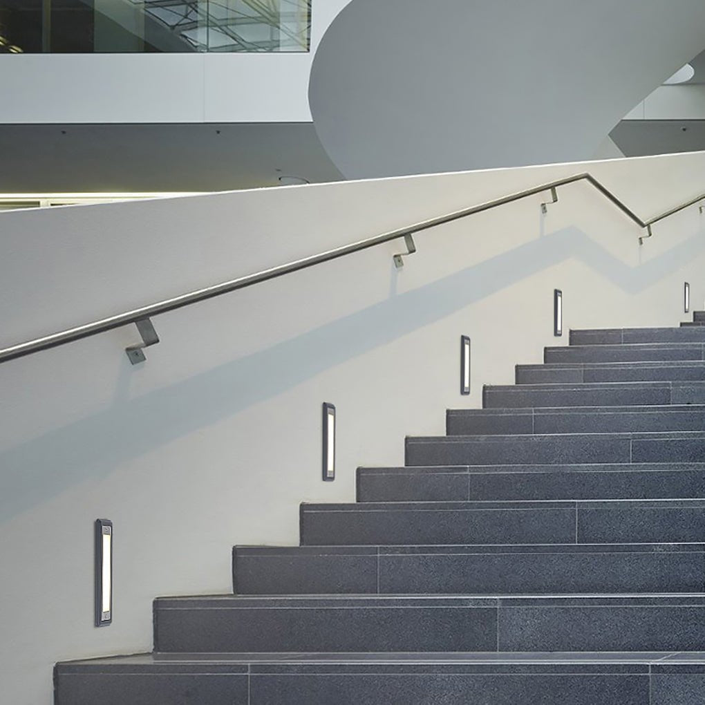 Minimalist LED Step & Deck Light — Die-Cast Aluminum, 5W, IP65 Weatherproof, 9" Wide