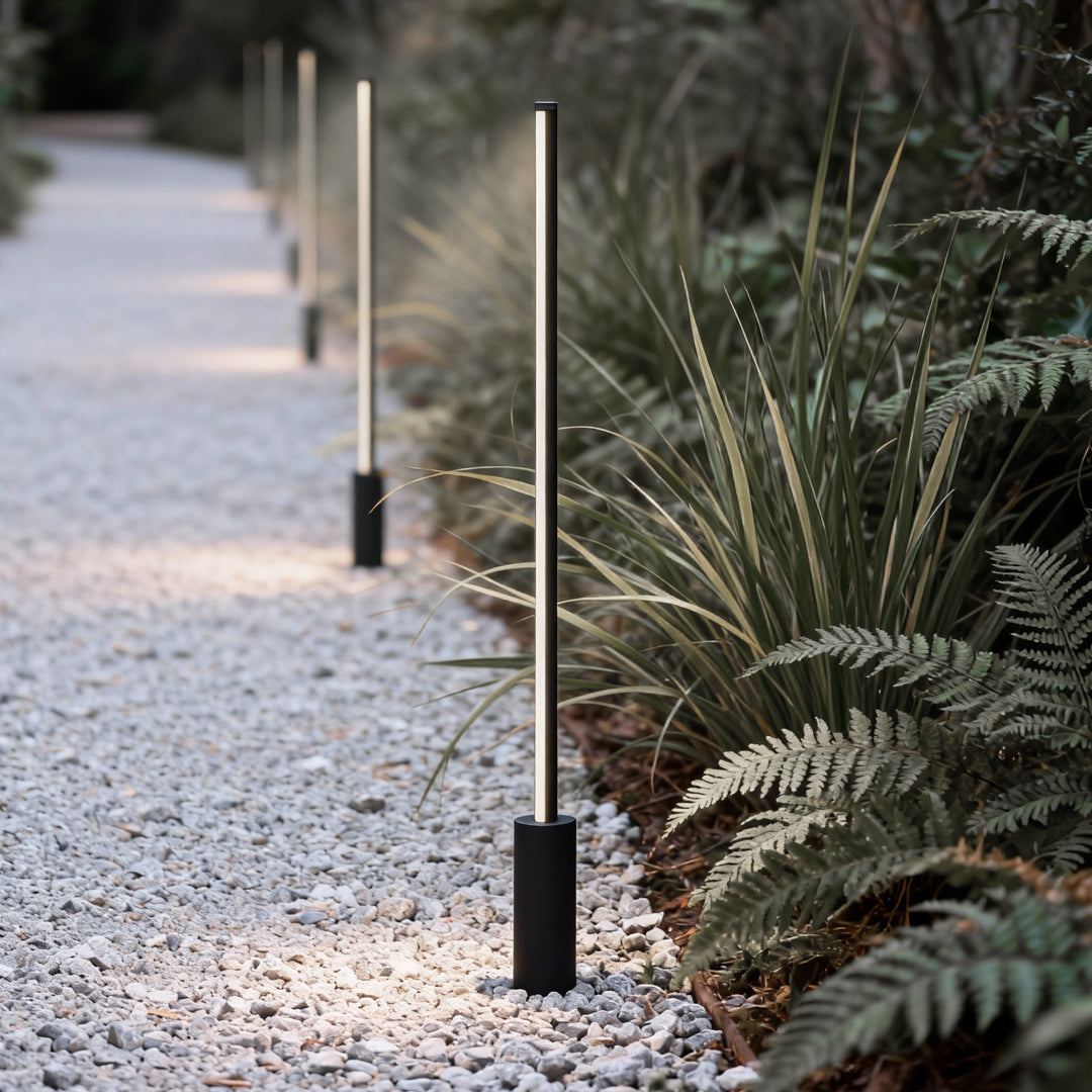 Linear Minimalist Outdoor Floor Lamp — Stainless Steel & Aluminum, LED 3000K, IP65, 4 Heights