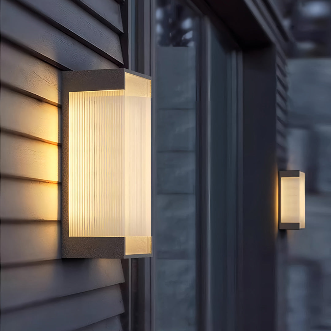 Geometric Linear Outdoor Wall Sconce — Stainless Steel, Black, 5W LED, IP65, 13.8" or 19.7"