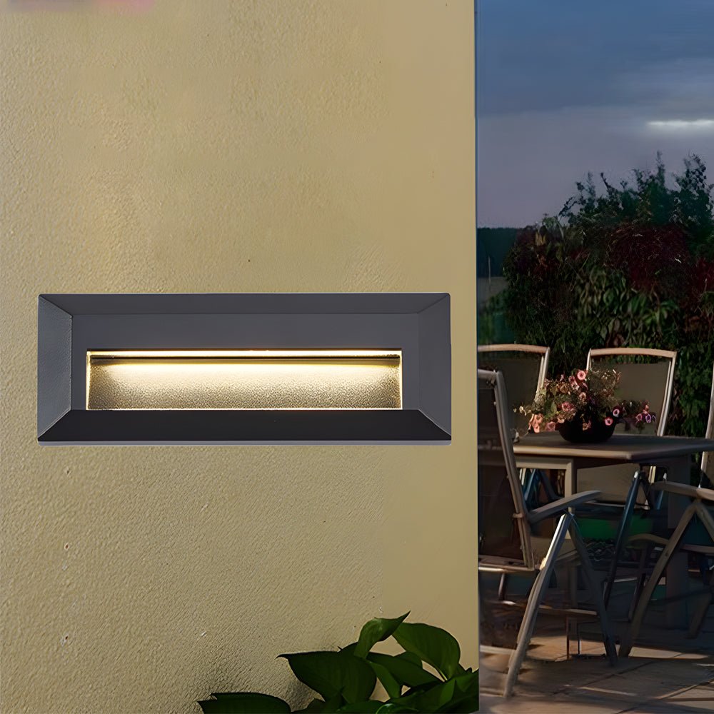 Modern Downward LED Step Light — Black Aluminum, 3W–5W, IP65 Hardwired, 3000K / 6000K