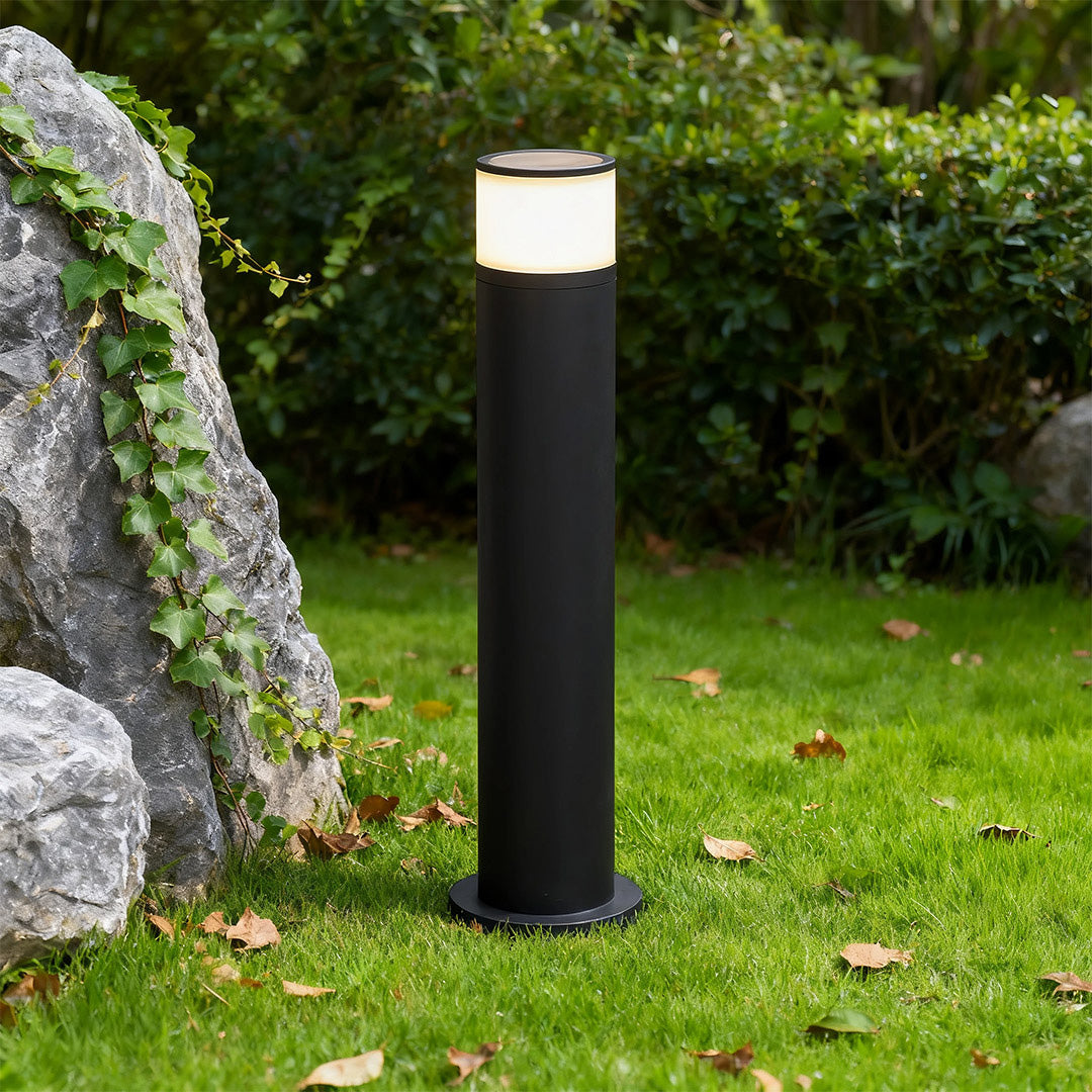 Sleek Ambient Garden Bollard Lamps for Outdoor Path Lighting