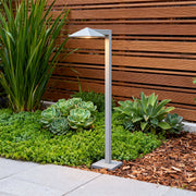 Modern Minimalist Plug-in Pathway Light — Aluminum & Glass, 7W LED, IP54, 21.65" Height