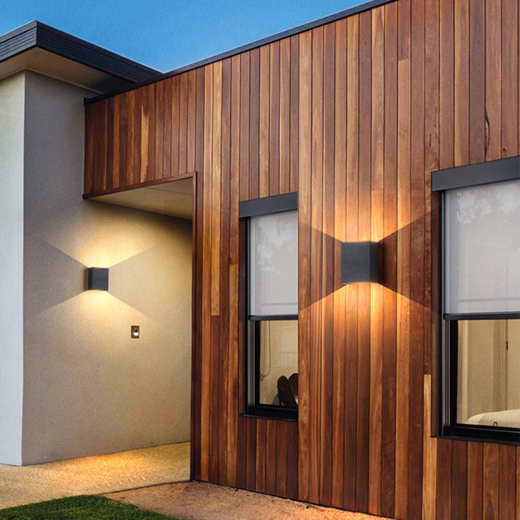 Square Up/Down Outdoor Wall Sconce — Black Aluminum & Glass, LED 2×4W / 2×6W, IP65 Weatherproof