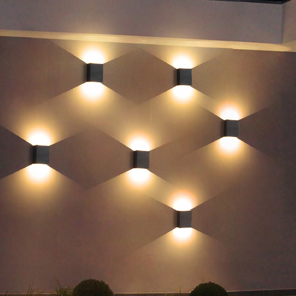 Square Up/Down Outdoor Wall Sconce — Black Aluminum & Glass, LED 2×4W / 2×6W, IP65 Weatherproof