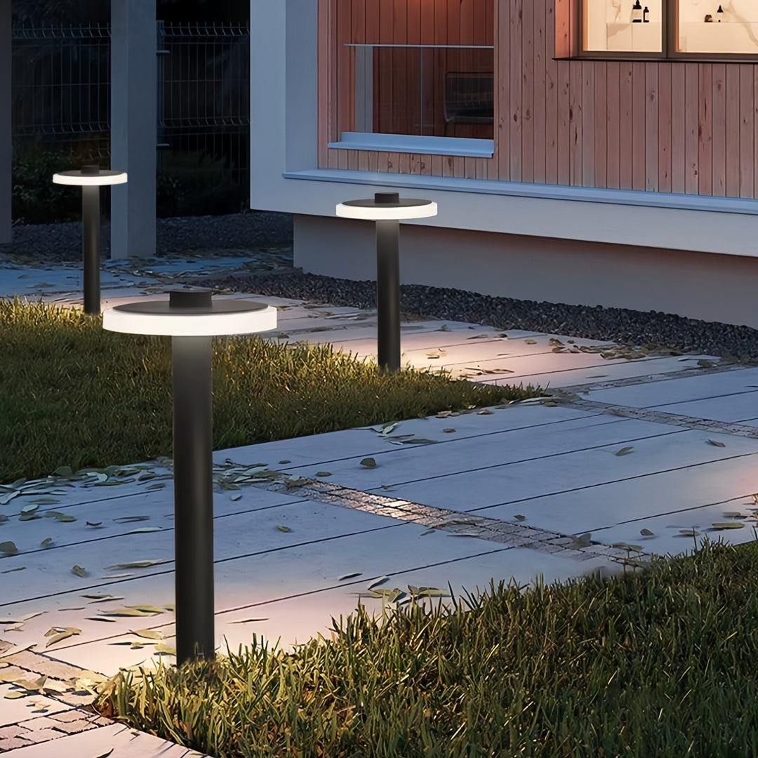 Flying Saucer Outdoor Path Light — Aluminum, LED, IP65 Weatherproof, 4500mAh, 15.7" / 23.6" / 31.5"