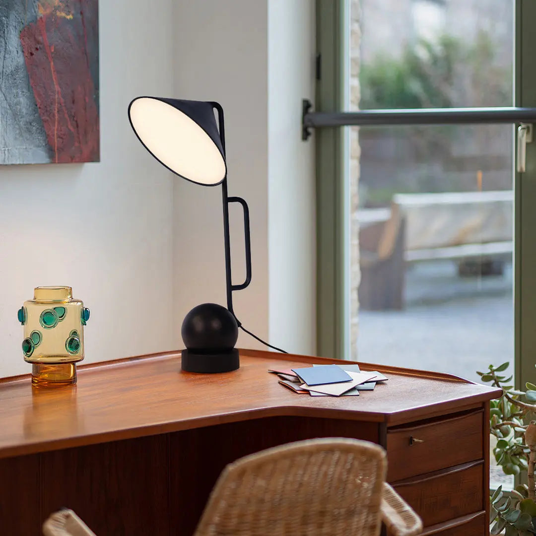Creative LED Black Metal Desk Lamp - Industrial Style Study Light Luxe