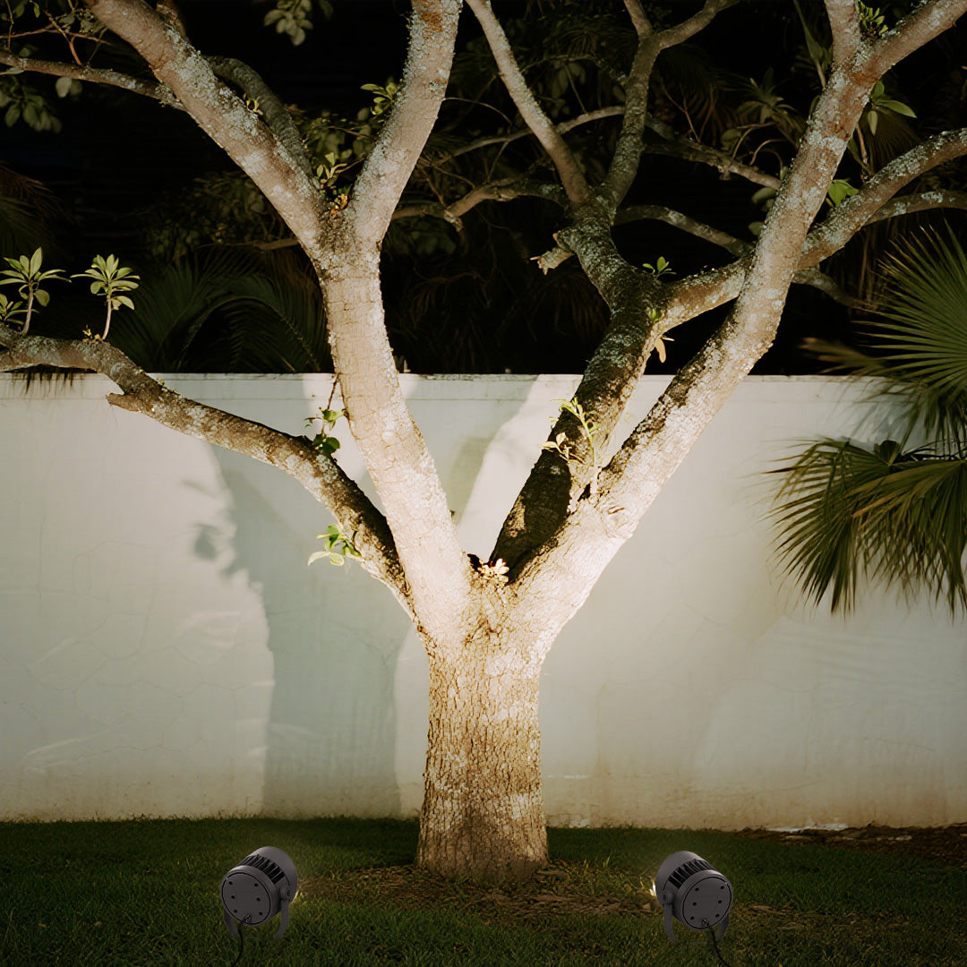 Outdoor LED Garden Spotlight — Die-Cast Aluminum, 36W / 72W / 100W, 3000K, IP65 Weatherproof