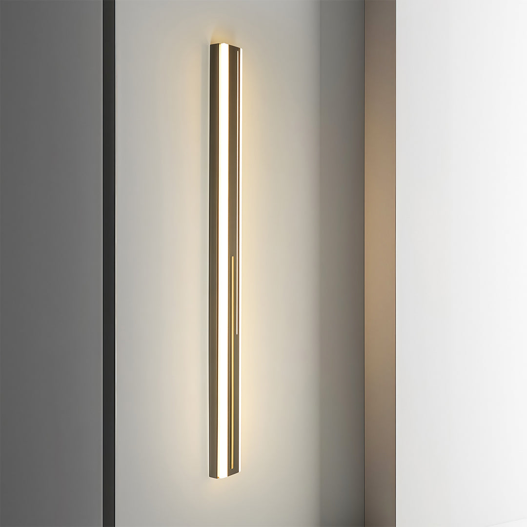Modern Linear Outdoor Wall Sconce — Black Iron, Acrylic, LED, 3-Step Dimming, IP65, 16W–48W, 5 Sizes