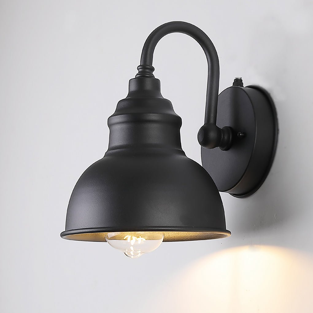 Retro Outdoor Wall Sconce — Black Iron and Aluminum, E27, Light Sensor, IP65 Weatherproof