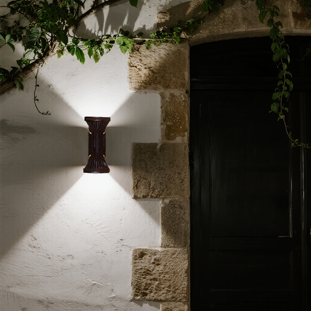 Minimalist Up/Down Outdoor Wall Sconce — Die-Cast Aluminum, Black, 6W/8W LED, IP65, Single or Double-Head