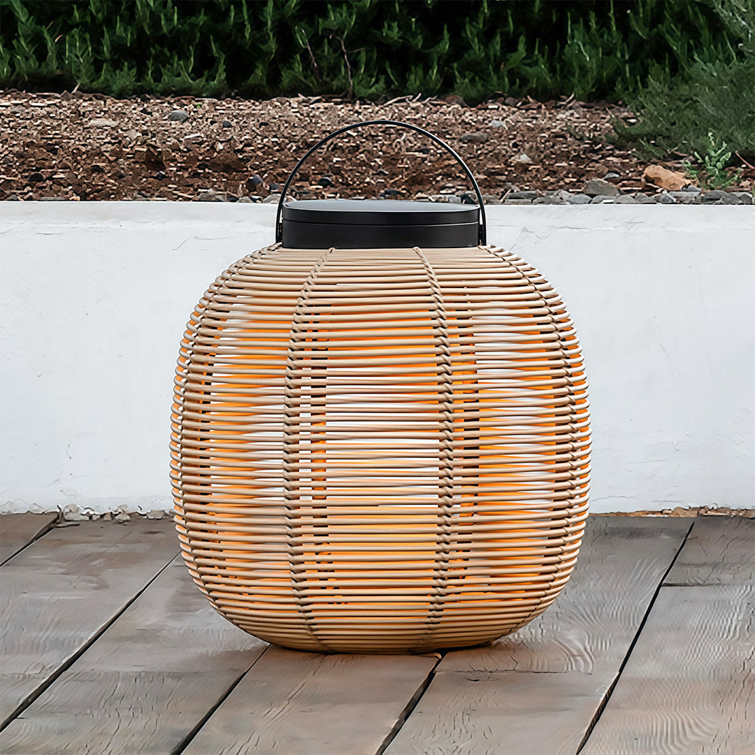 Wicker-Weave Solar Outdoor Lantern — Iron Frame, 7W LED, IP65, Warm White 3000K