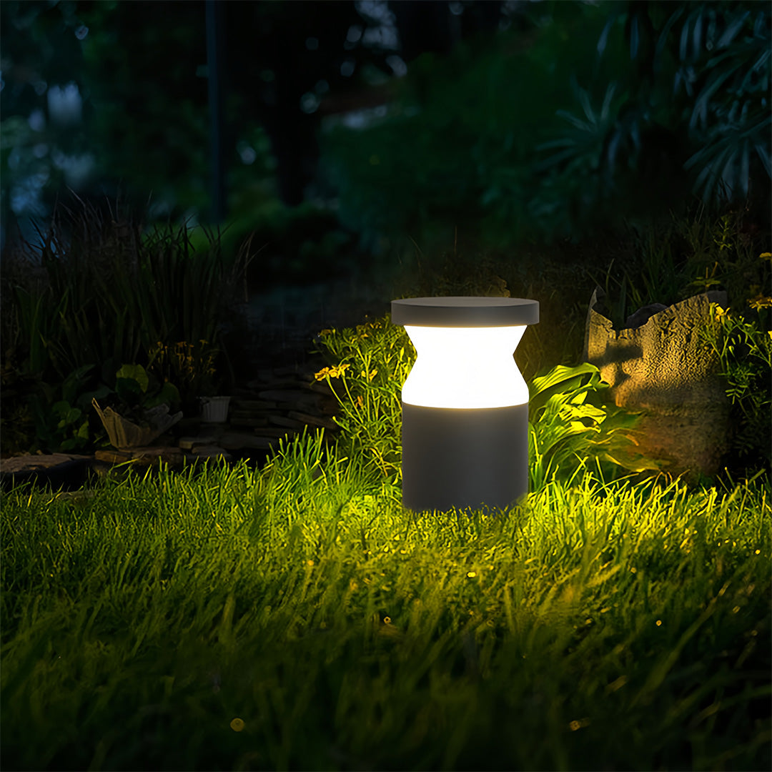 Modern Cylindrical Outdoor Bollard Path Light — Black Stainless Steel, 4W LED, IP54, 3000K Warm White