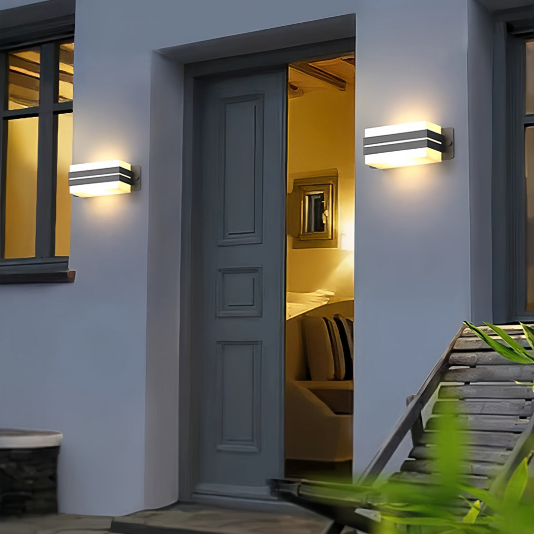 Geometric Minimalist Outdoor Wall Sconce — Stainless Steel, 12W LED, IP65 Weatherproof, Black or White