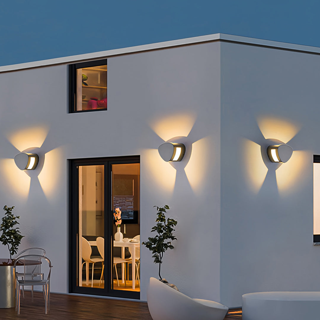 Tri-Directional Outdoor Wall Sconce — Die-Cast Aluminum, 12W LED, IP65, Warm White 3000K