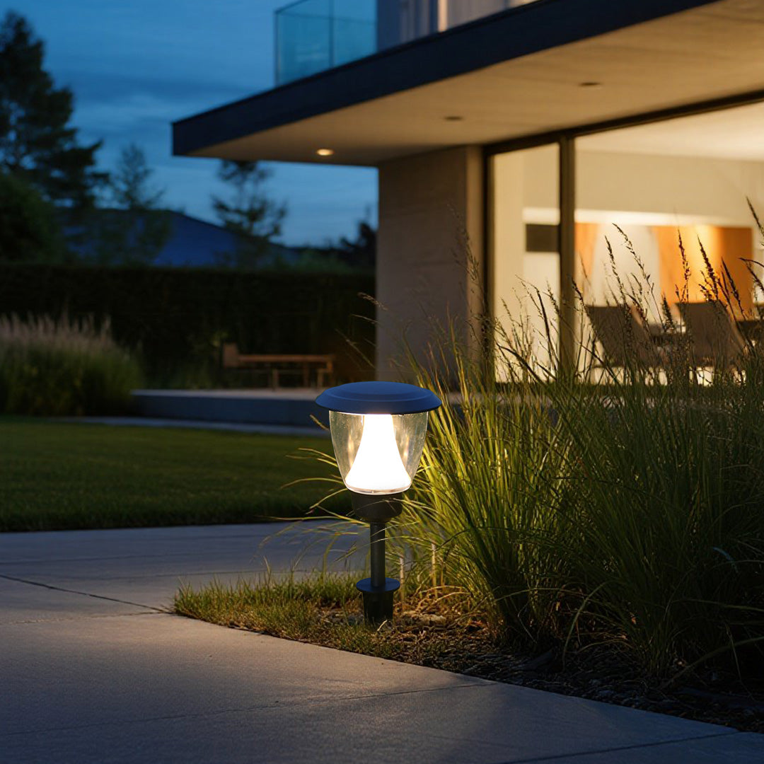 Minimalist Outdoor Path Light — Die-Cast Aluminum, 8W OSRAM LED, 3000K, IP65 Weatherproof, Black