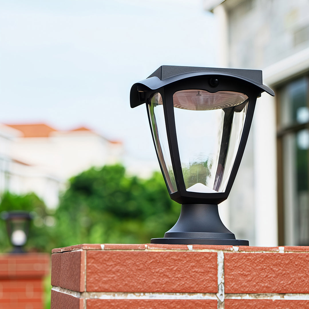 Solar Outdoor Pillar Light — Die-Cast Aluminum, 2W LED, Dual Color Temperature (3000K/6000K), IP65 Weatherproof