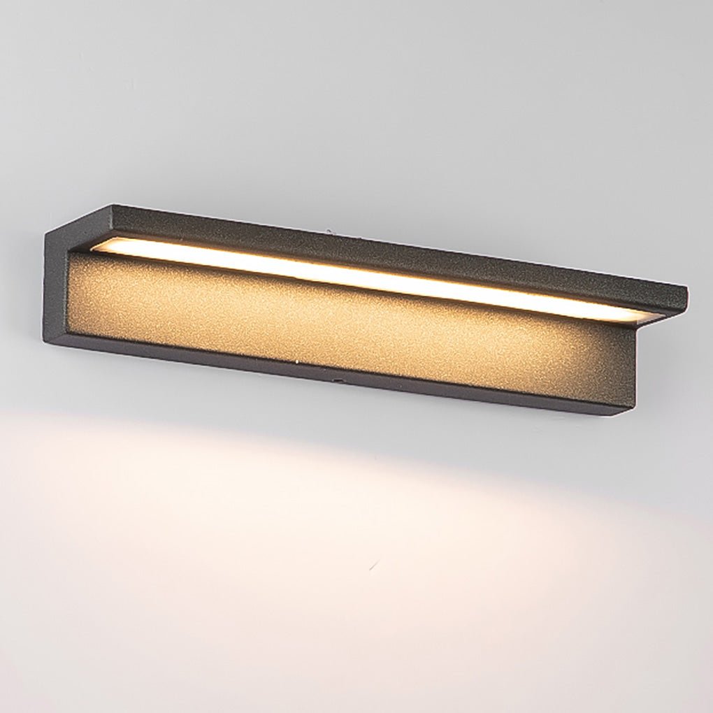 Modern Linear Outdoor Wall Sconce — Stainless Steel & PC, LED 3000K, IP54 Weatherproof