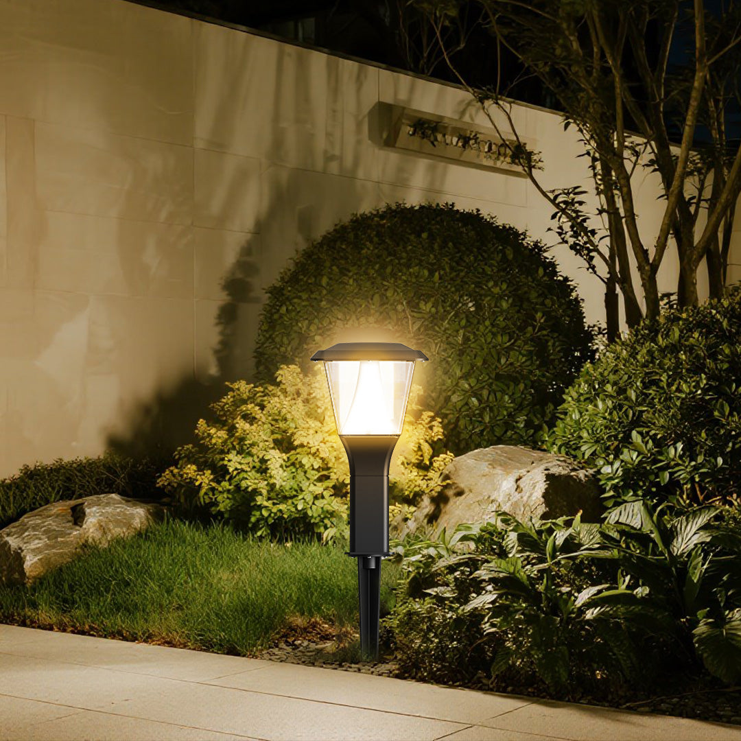 Modern Minimalist LED Garden Stake Path Light — Die-Cast Aluminum, Matte Black, 8W, 3000K, IP65 Weatherproof