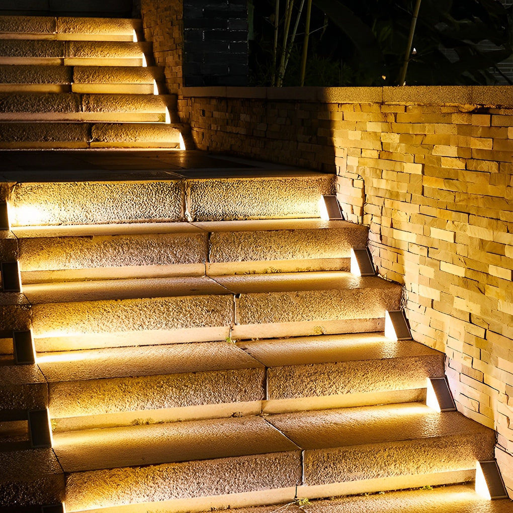 Modern Triangle Solar Step Light — PC/ABS, Dual 0.6W LED, Dual Color Temperature, IP65 Weatherproof