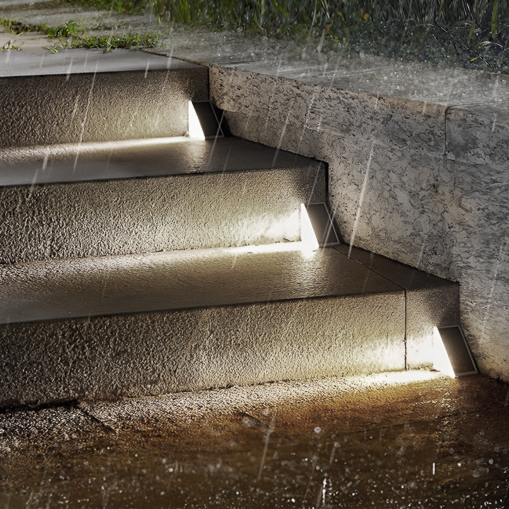 Modern Triangle Solar Step Light — PC/ABS, Dual 0.6W LED, Dual Color Temperature, IP65 Weatherproof