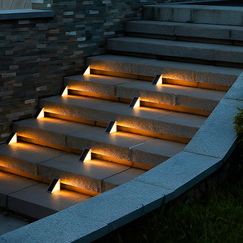 Modern Triangle Solar Step Light — PC/ABS, Dual 0.6W LED, Dual Color Temperature, IP65 Weatherproof