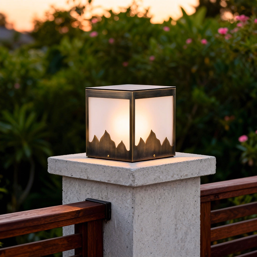 Modern Square Solar Pillar Light — Copper Body, Glass Shade, LED 3000K, IP55, Remote Control