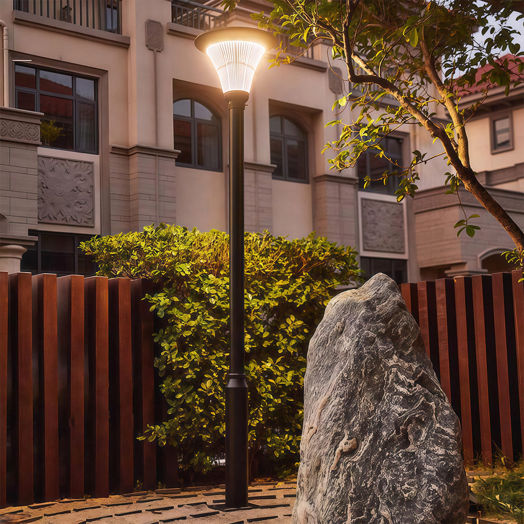 Commercial Outdoor Street Light — Die-Cast Aluminum, Solar 20W or Hardwired 50W LED, 20000mAh, IP65 Weatherproof