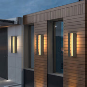Modern Linear Outdoor Wall Sconce — Black Stainless Steel, 6W LED, IP65 Weatherproof