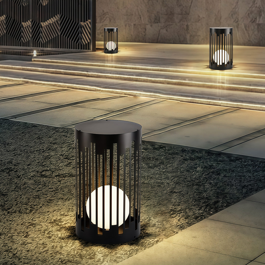 Classic Outdoor Lantern Light — Black Metal, E27 Hardwired or Solar, 3-Step Dimming, IP65, 3 Sizes