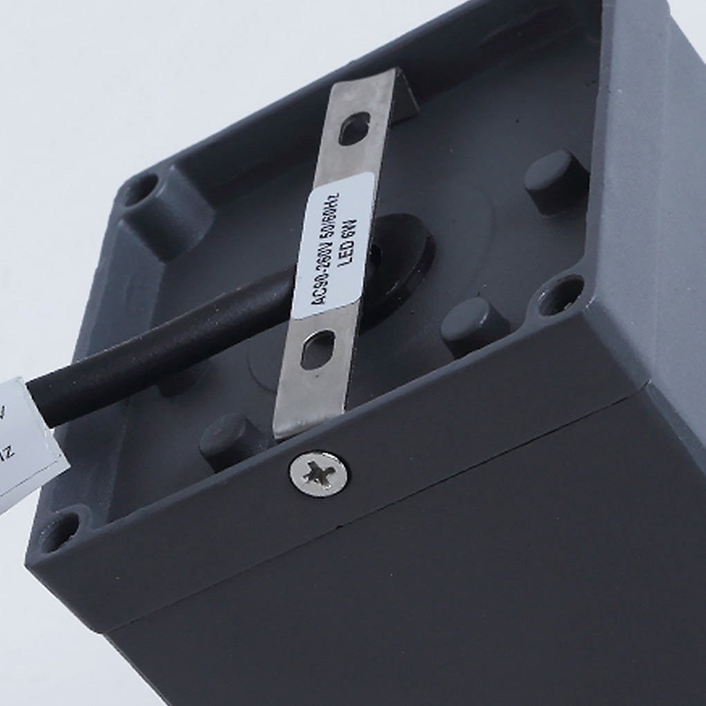 Square LED Surface-Mount Downlight — Die-Cast Aluminum, IP54 Waterproof, 3000K Warm White, Hardwired
