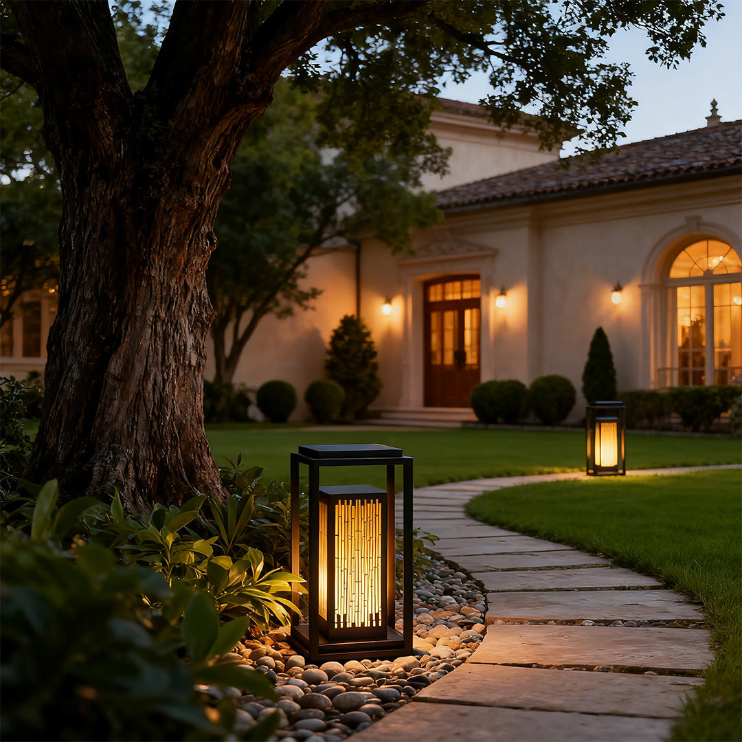 Square Geometric Outdoor Bollard Lantern — Black Aluminum, 10W LED, IP54 Weatherproof, 19.7"