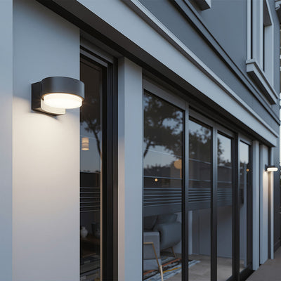 Minimalist Outdoor Wall Sconce — Black Stainless Steel, 12W LED, IP65, 3000K Warm White