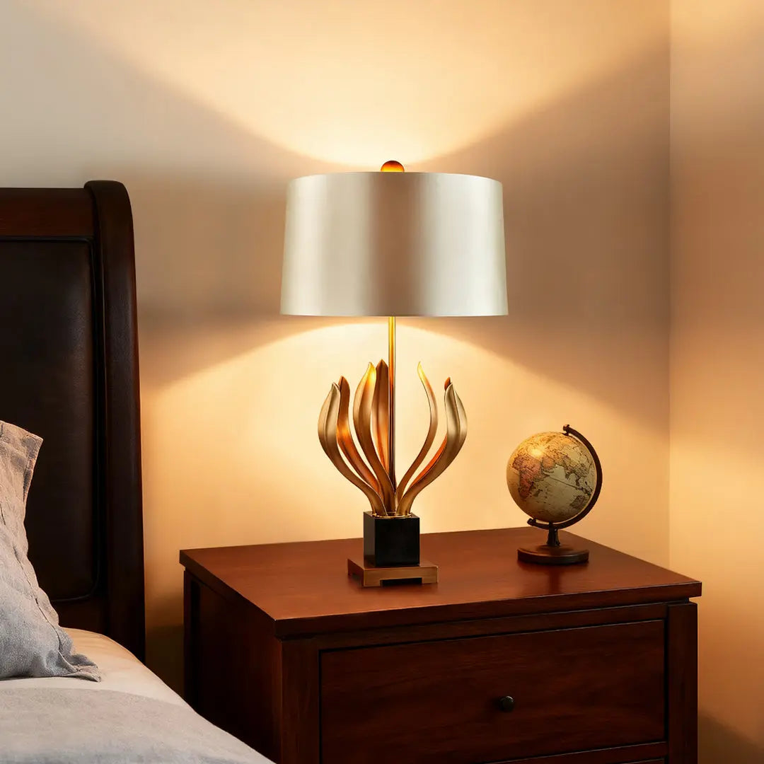 Creative Vintage Metal Table Lamp with Fabric Shade for Nightstands Luxe