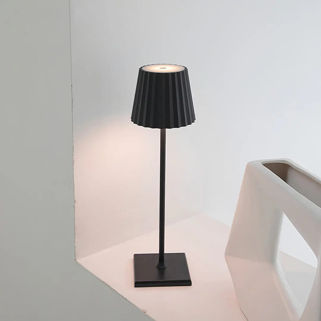 Rechargeable Touch-Controlled Cordless Buffet Lamp - Modern Metal Table Lamp Luxe