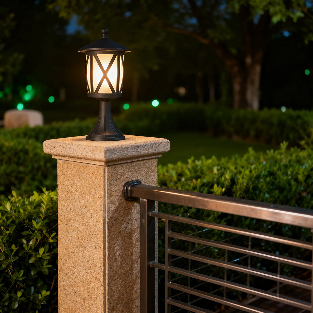 Vintage Outdoor Pillar Light — Sand-Black Cast Aluminum and Glass, 9W LED, IP44, E27