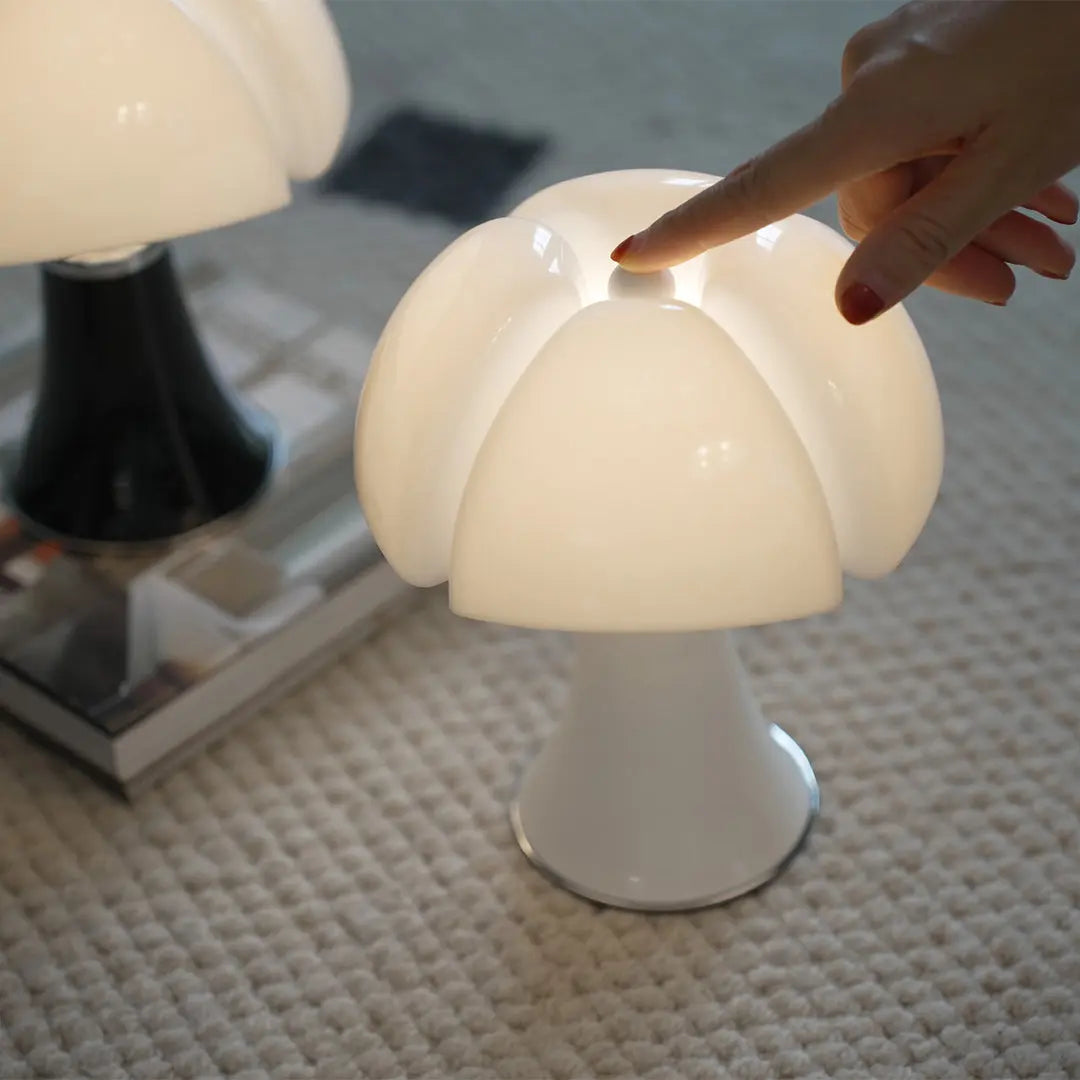 Italian Style Bauhaus Table Lamp - Creative Iron Lighting Luxe