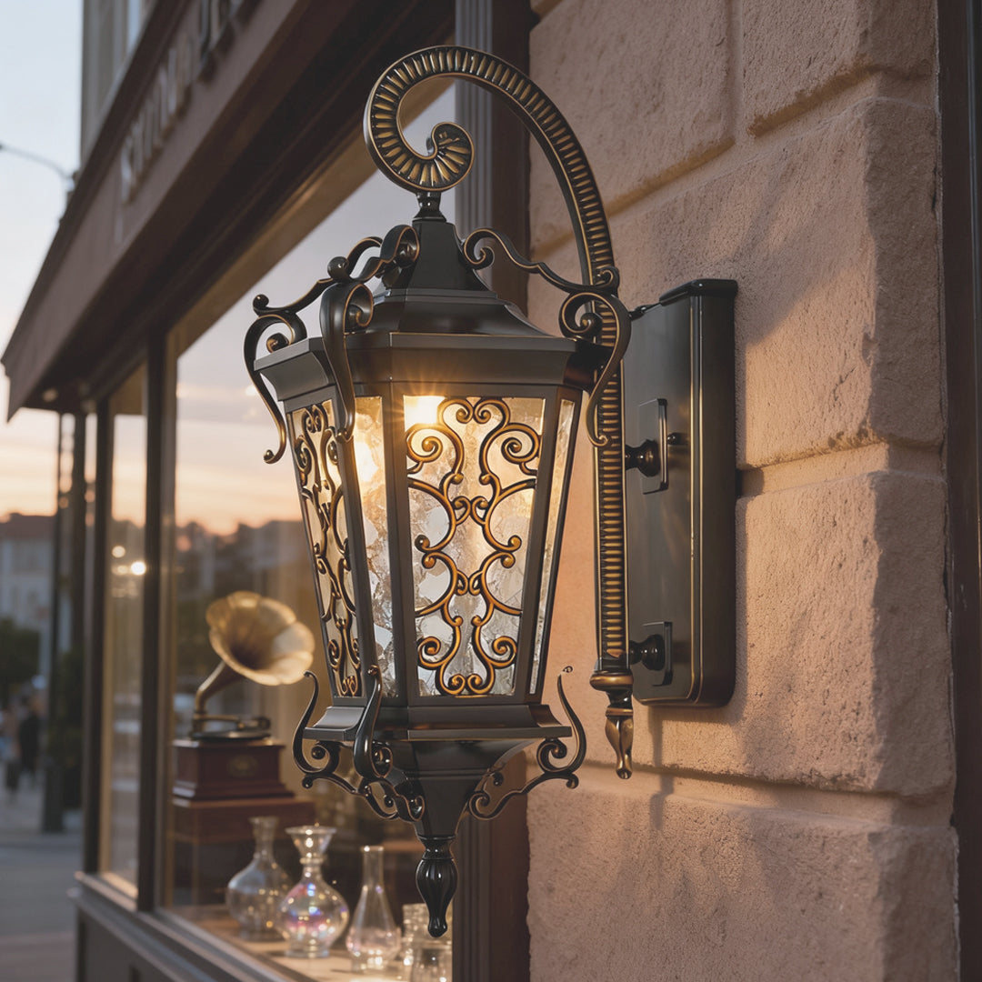 Antique Lantern Outdoor Wall Sconce — Aluminum and Glass, E27, IP55 Weatherproof, Retro