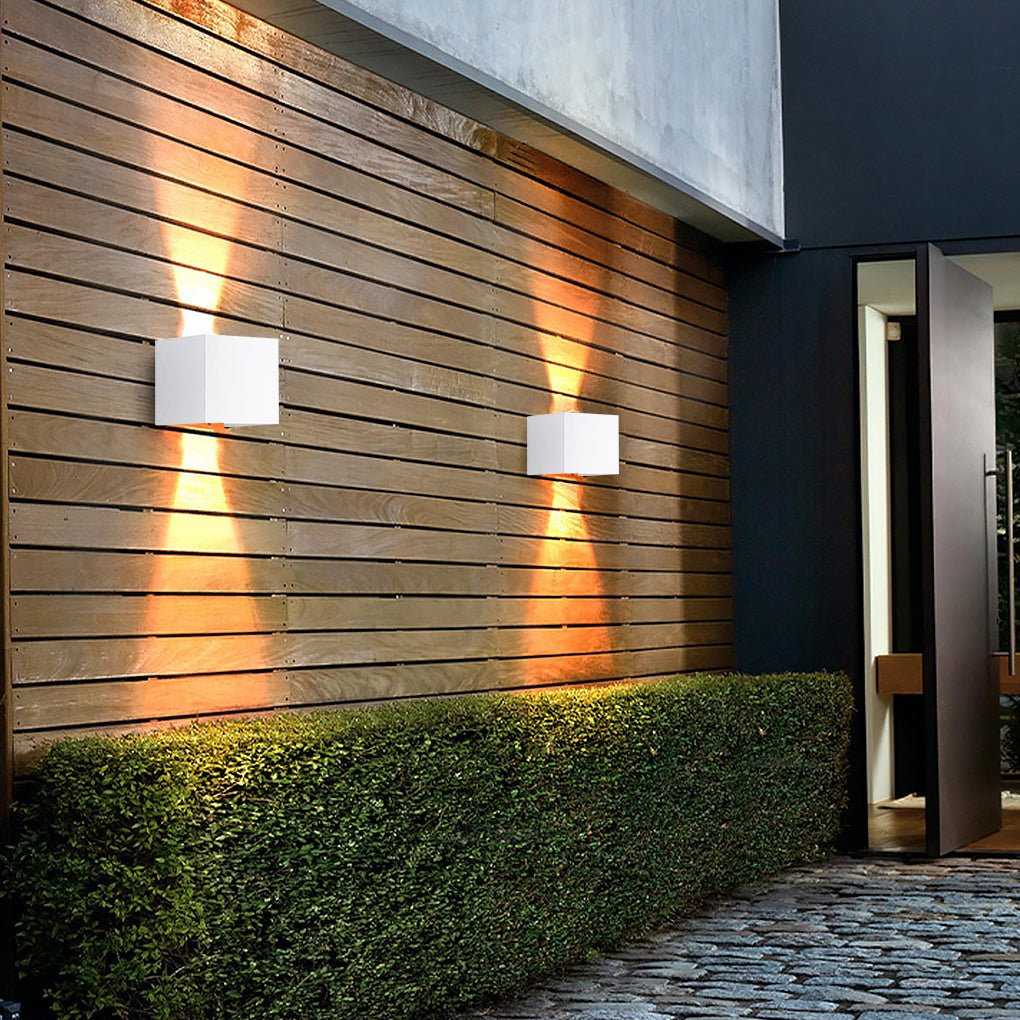Square Up/Down Outdoor Wall Sconce — Aluminum & Glass, LED 6W, 3000K, IP54 Weatherproof