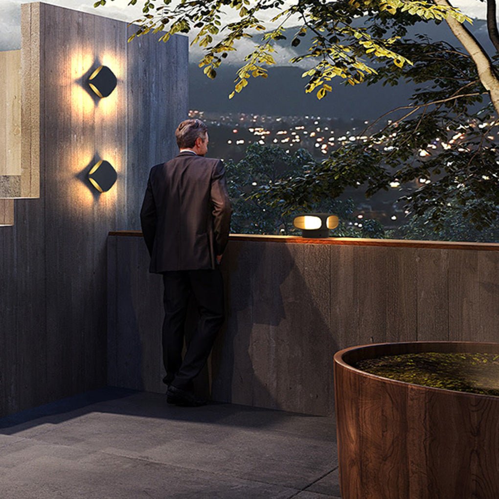 Modern Black Square Outdoor Wall Sconce — Die-Cast Aluminum, LED, IP54 Waterproof, Four-Sided Illumination