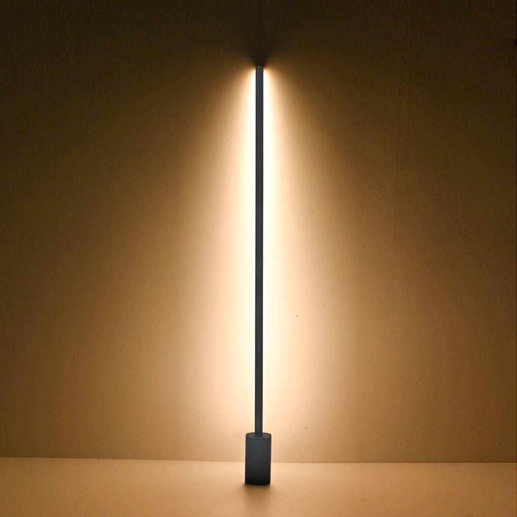 Linear Minimalist Outdoor Floor Lamp — Stainless Steel & Aluminum, LED 3000K, IP65, 4 Heights