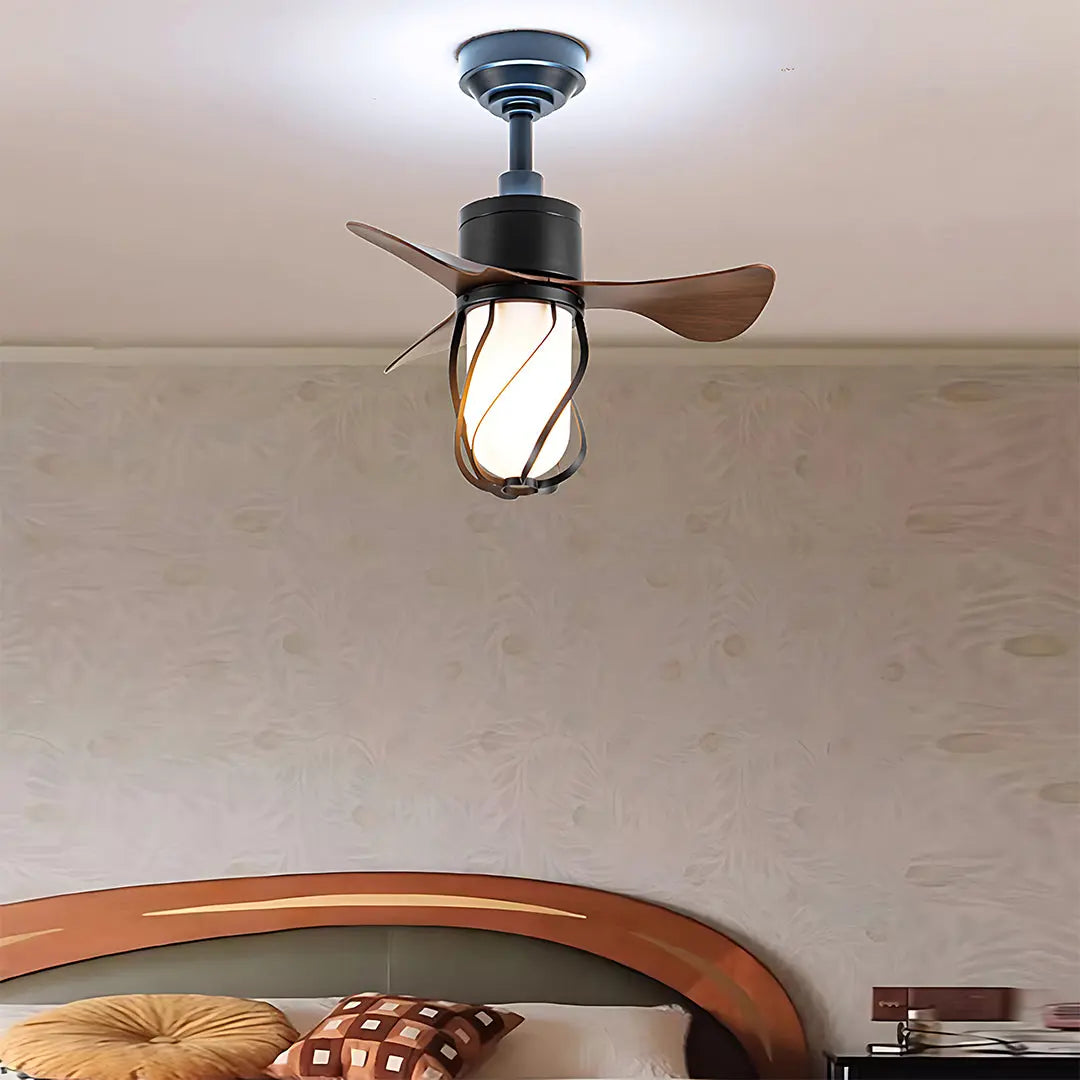 Stylish LED Ceiling Fan with Light in Vintage Design Luxe