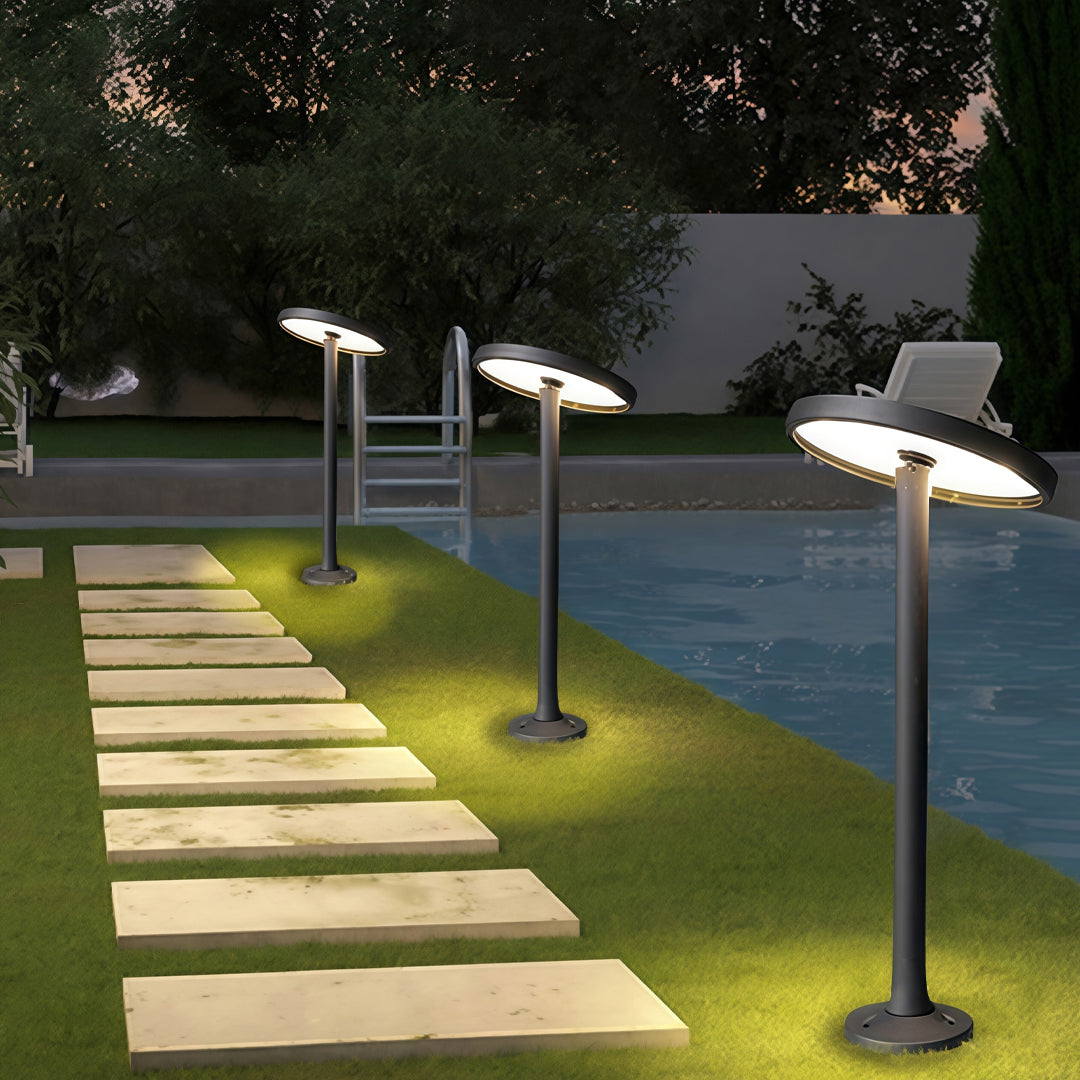 Modern Outdoor Path Light — Die-Cast Aluminum with Clear Glass Lens, LED, IP65, Hardwired, 4 Height Options (15.4" to 47.2")