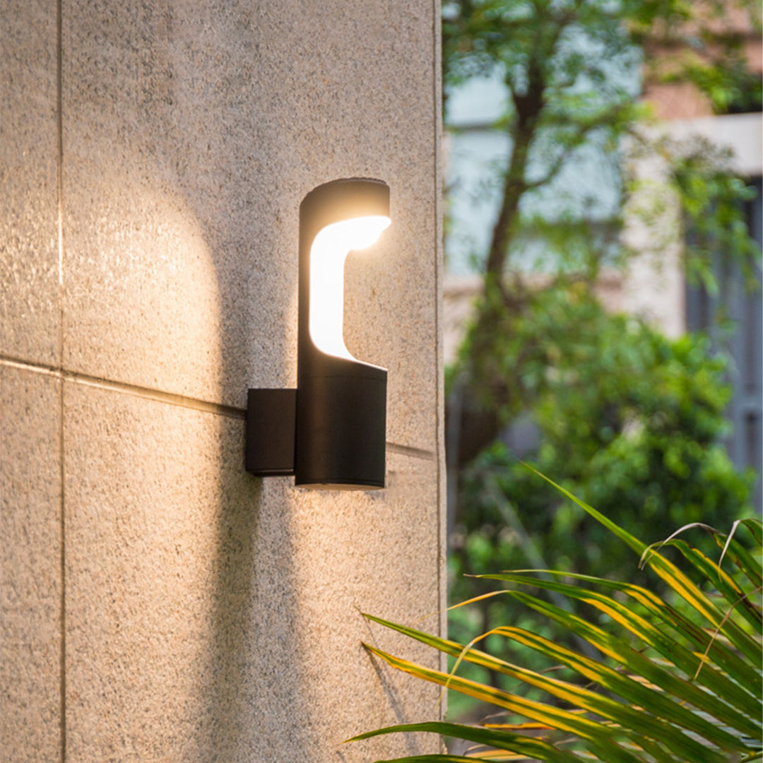 Minimalist Outdoor Wall Sconce — Die-Cast Aluminum, Acrylic Shade, 7W LED, IP54, E27, Three Color Temperatures