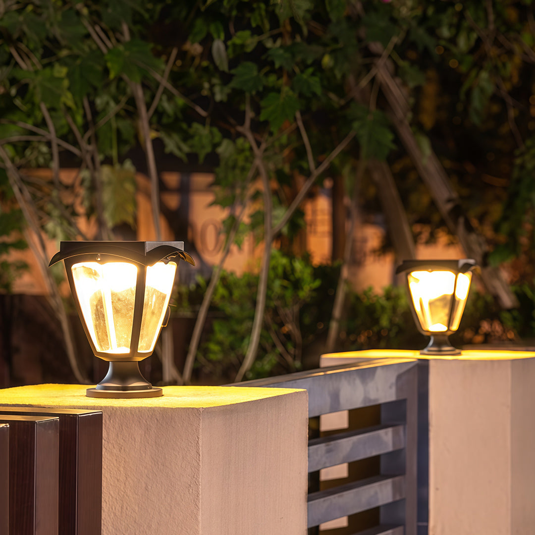 Solar Outdoor Pillar Light — Die-Cast Aluminum, 2W LED, Dual Color Temperature (3000K/6000K), IP65 Weatherproof