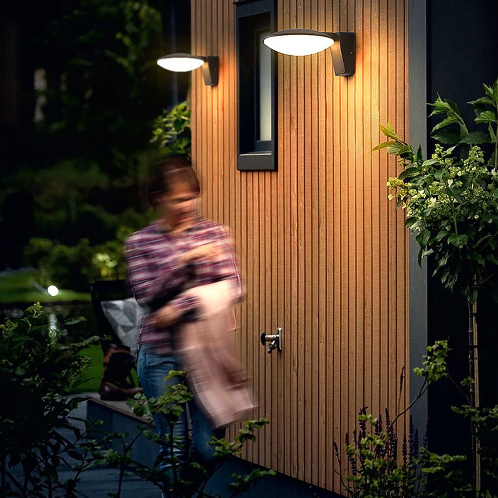 Circular Industrial Outdoor Wall Sconce — Aluminum Alloy & PC, Solar LED, IP54, Warm White 3000K