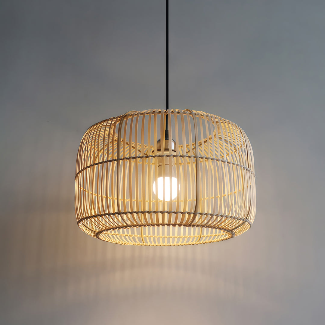 Japanese Minimalist Woven Pendant Light — Hand-Woven Bamboo & Rattan, 15.7" Diameter, E27, 59.1" Adjustable Chain